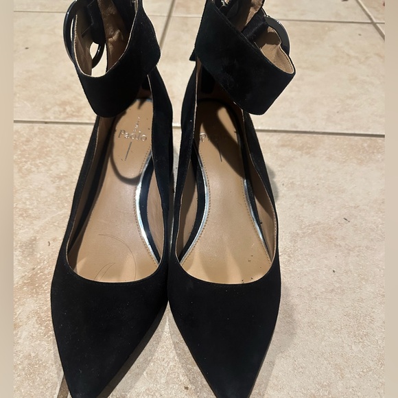 Corwyn Ankle Strap Pump - Picture 2 of 2